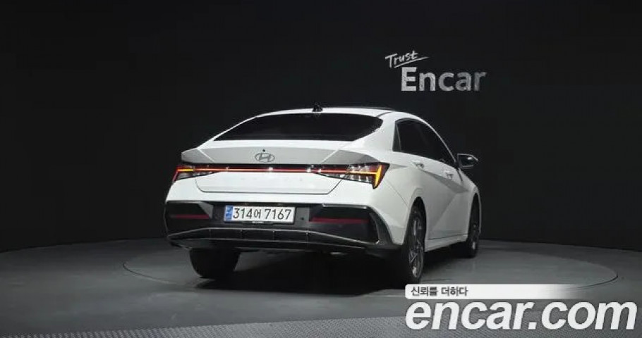 Hyundai Avante (Elantra) 