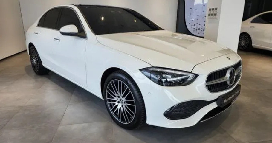 Mercedes-Benz C-Class 