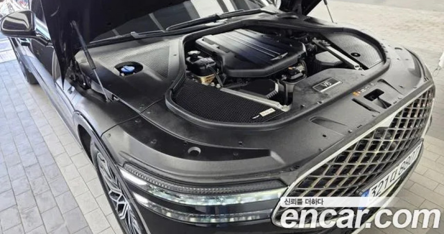 Genesis G90 