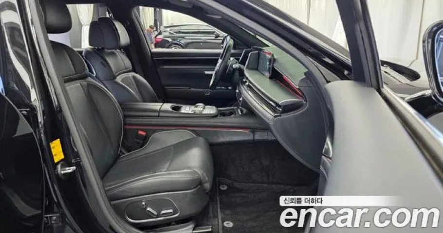 Genesis G90 