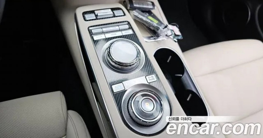 Genesis Gv70 