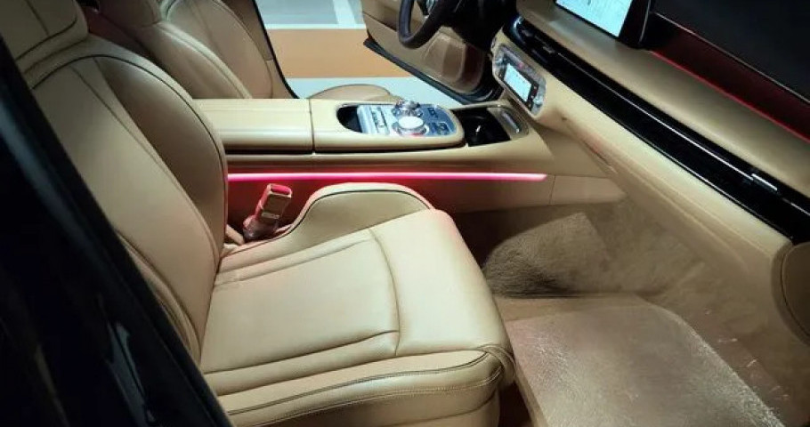 Genesis G90 