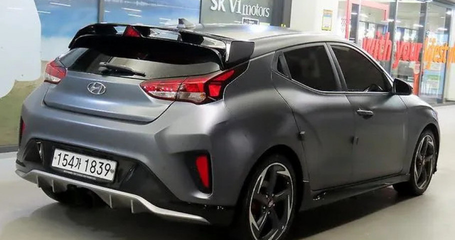Hyundai Veloster 