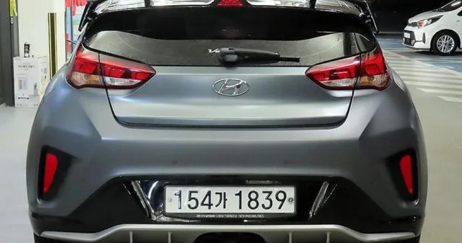 Hyundai Veloster 
