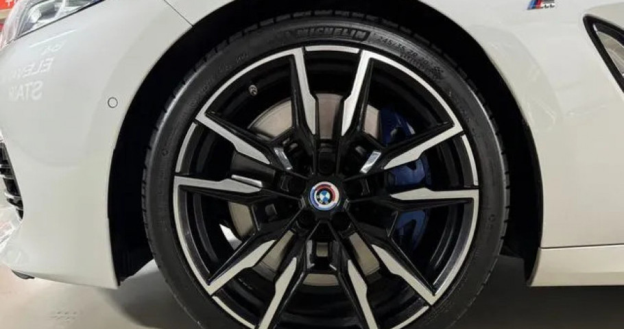 Bmw 8-Series 