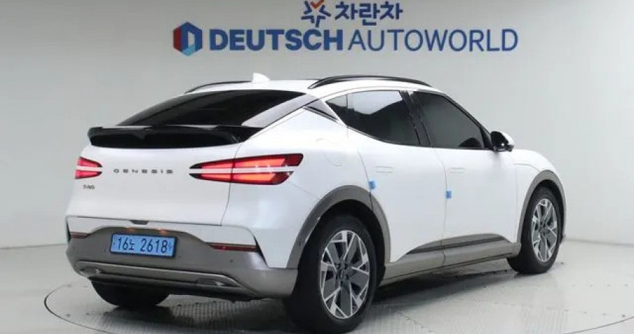 Genesis Gv60 