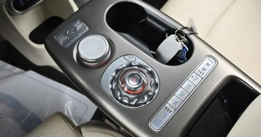 Genesis Gv60 