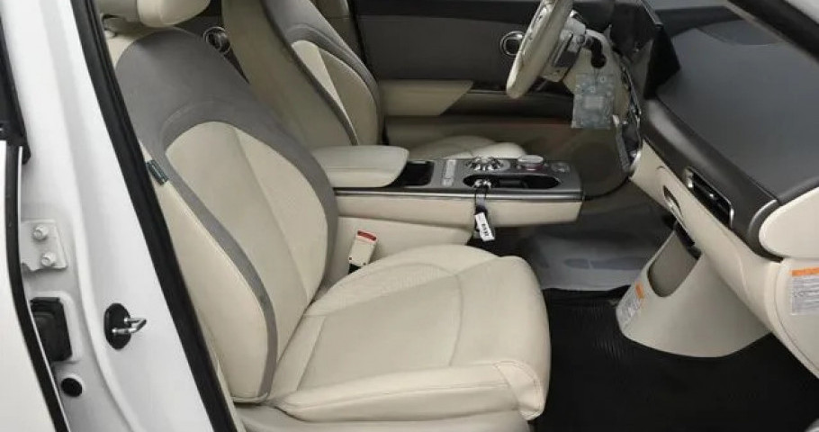 Genesis Gv60 