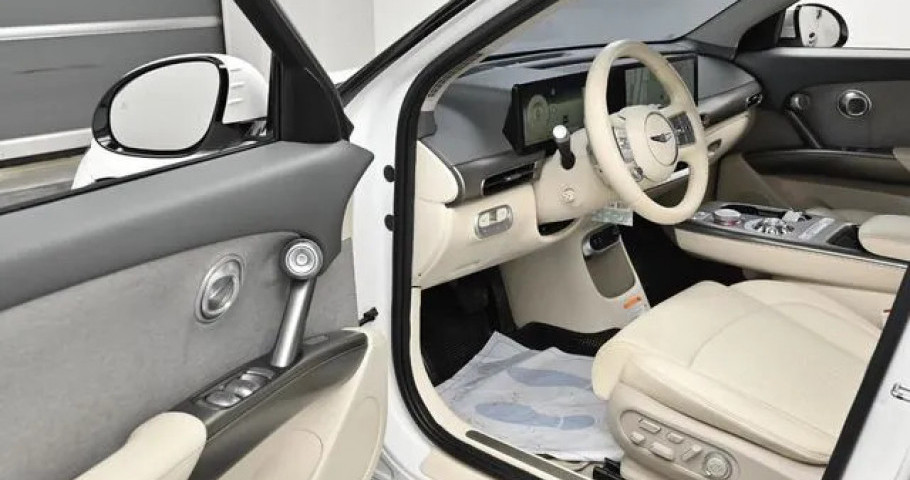 Genesis Gv60 