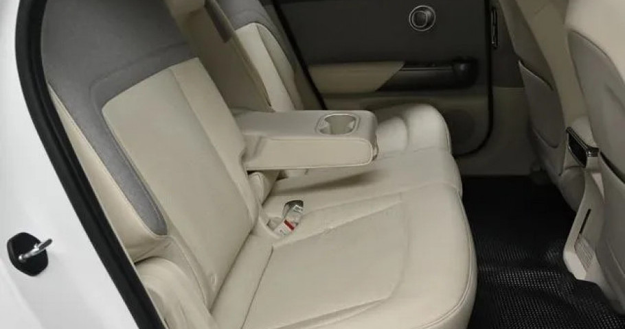 Genesis Gv60 