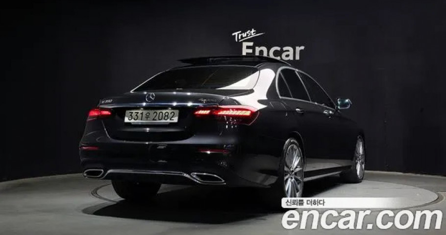 Mercedes-Benz E-Class 
