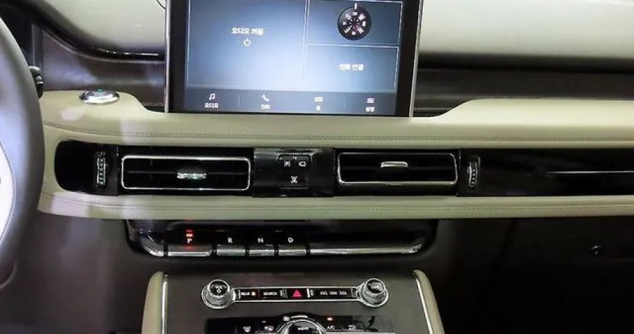 Lincoln Aviator 