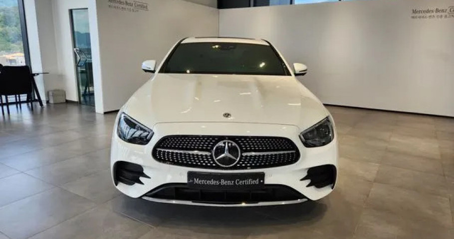 Mercedes-Benz E-Class 