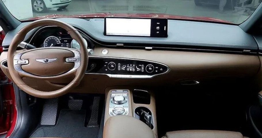 Genesis Gv70 
