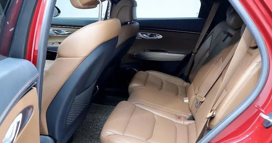 Genesis Gv70 