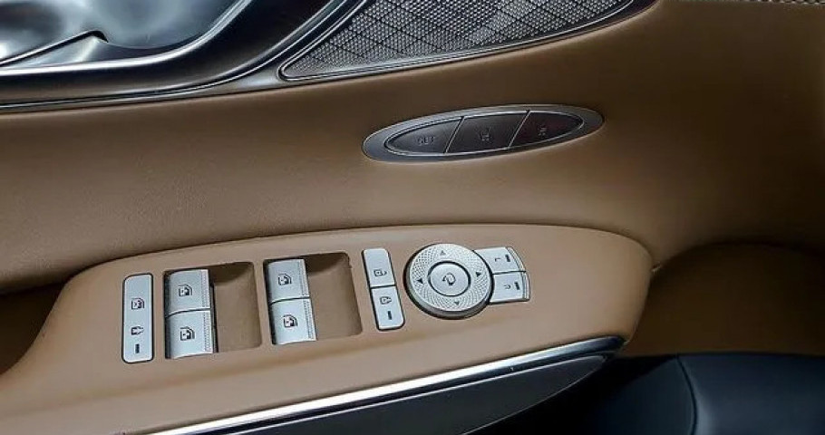 Genesis Gv70 