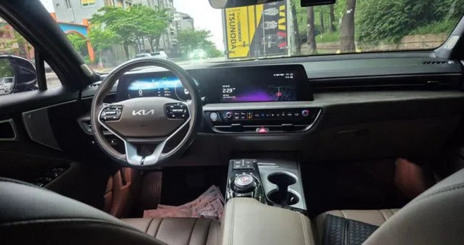Kia K8 