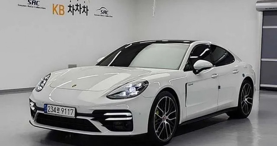 Porsche Panamera 