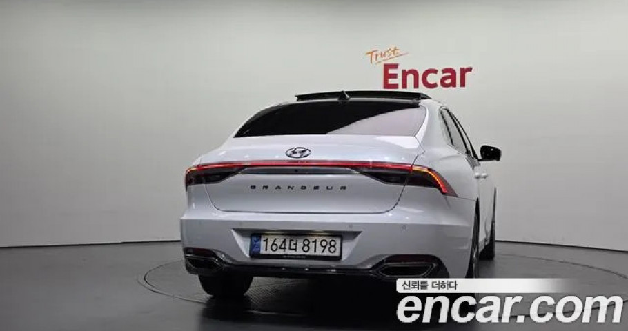 Hyundai Grandeur 