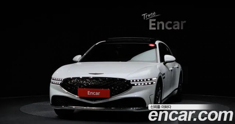 Genesis G90 