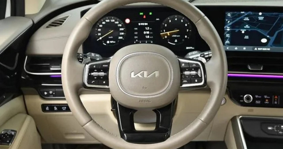 Kia Carnival 