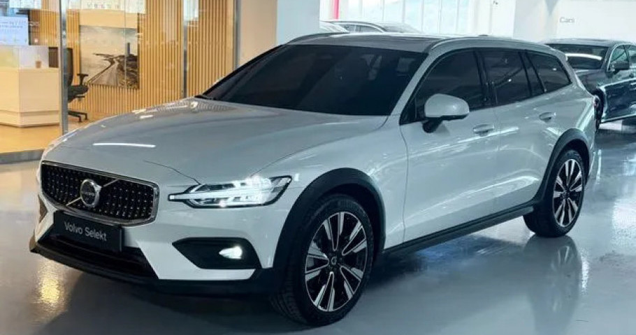 Volvo V60 
