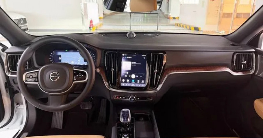 Volvo V60 