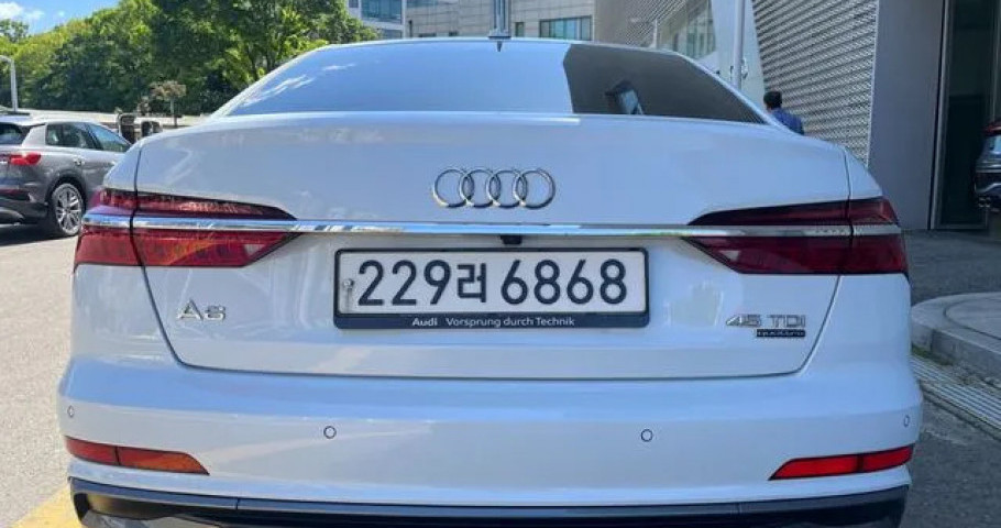Audi A6 