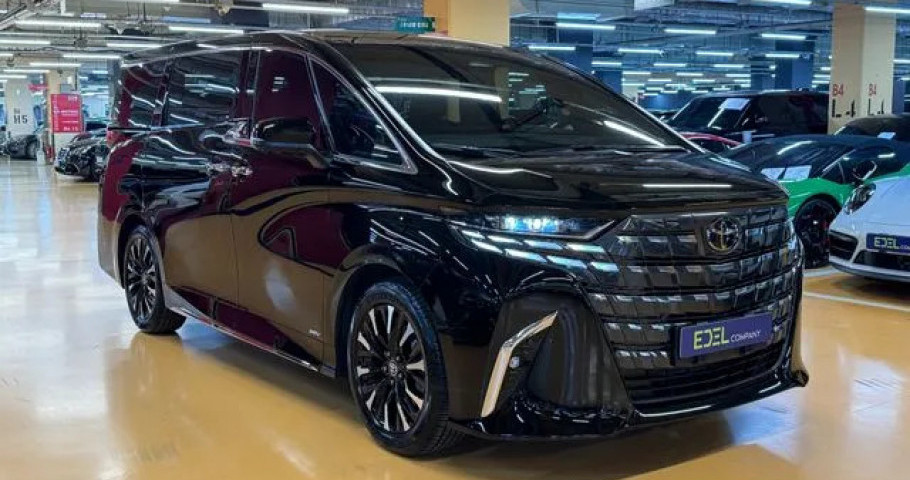 Toyota Alphard 