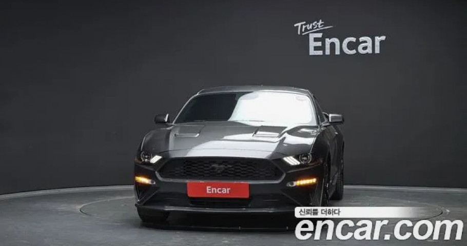 Ford Mustang 