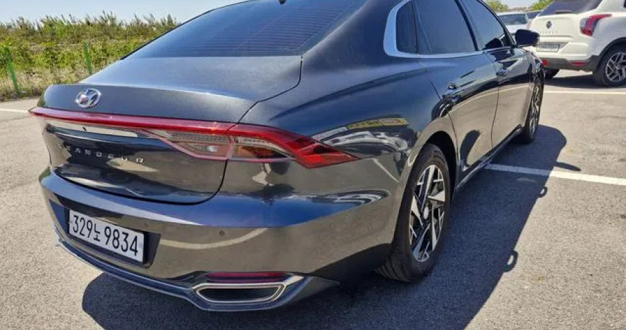 Hyundai Grandeur 
