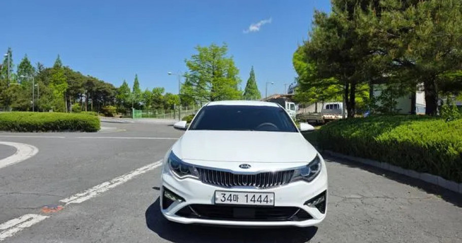 Kia K5 