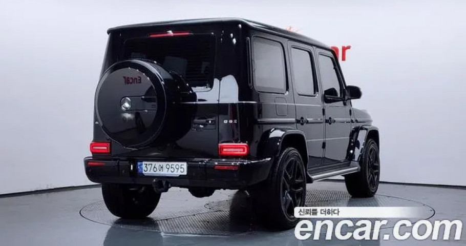 Mercedes-Benz G-Class 