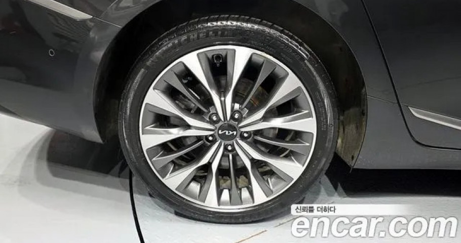 Kia K8 