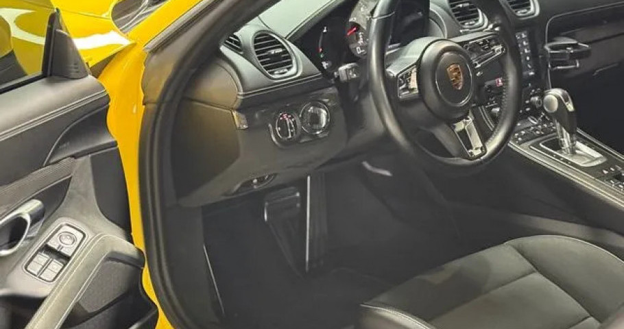 Porsche 718 