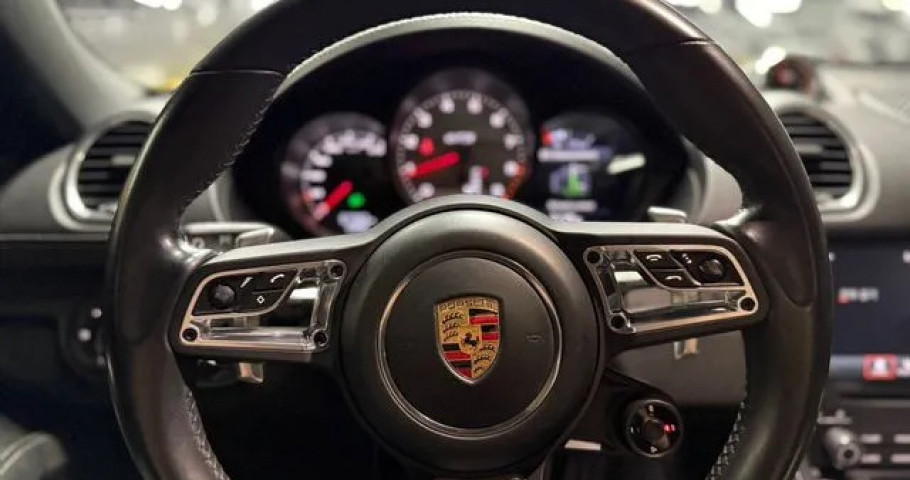Porsche 718 