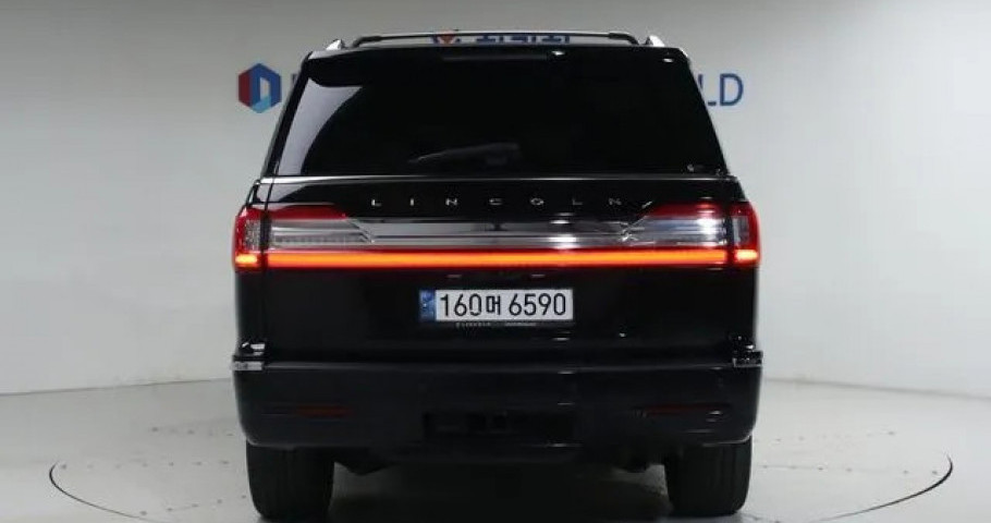Lincoln Navigator 