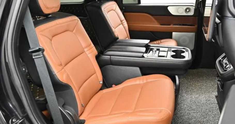 Lincoln Navigator 