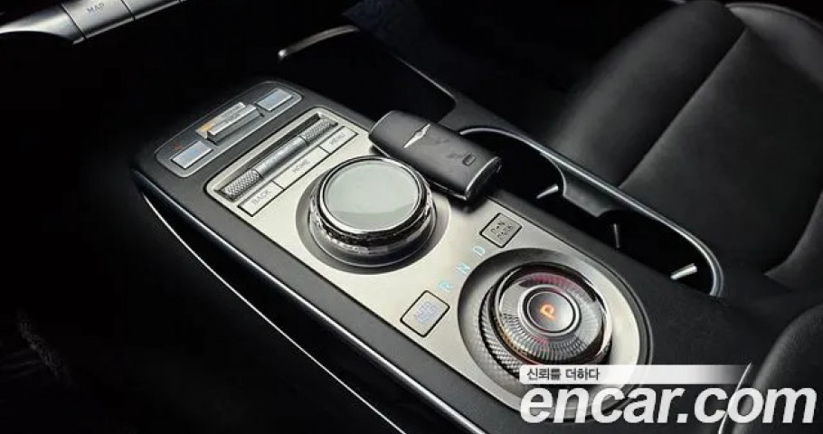 Genesis Gv70 