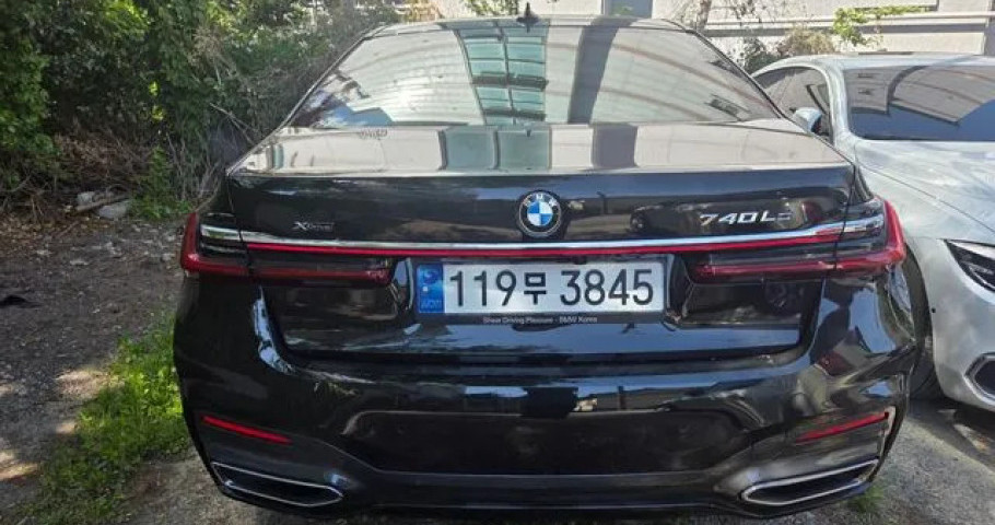 Bmw 7-Series 