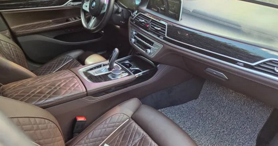 Bmw 7-Series 