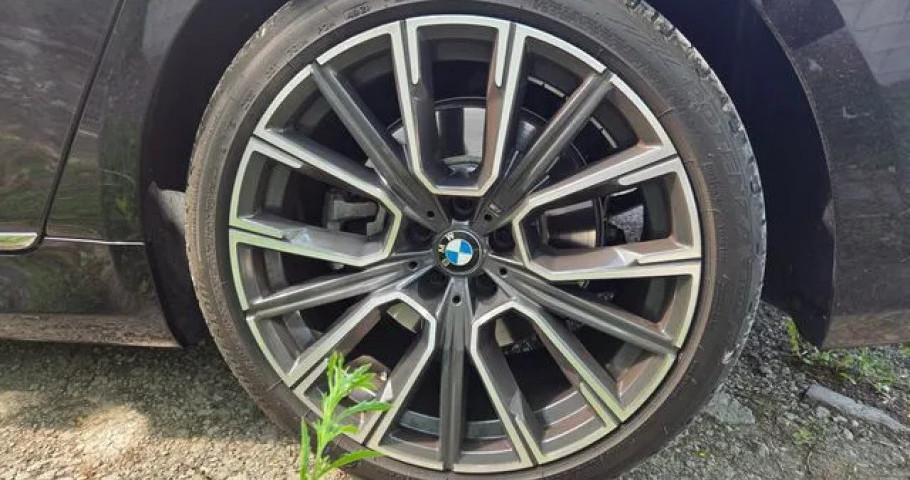 Bmw 7-Series 