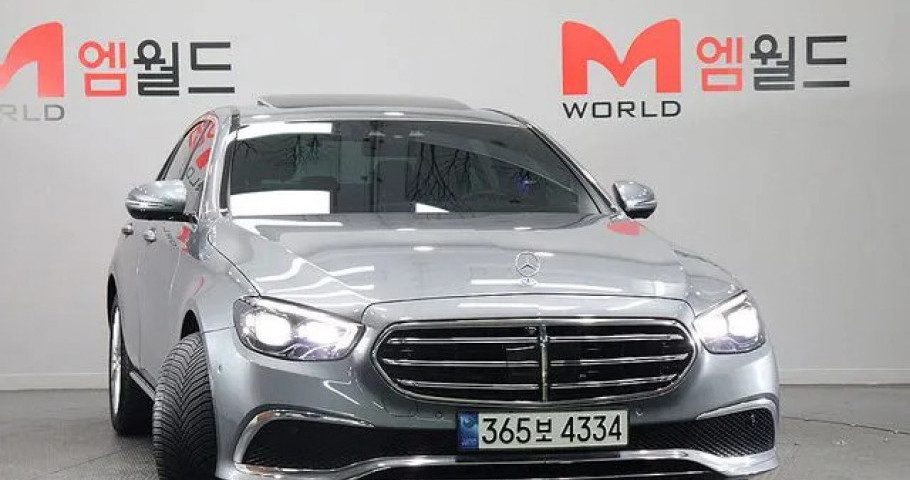 Mercedes-Benz E-Class 