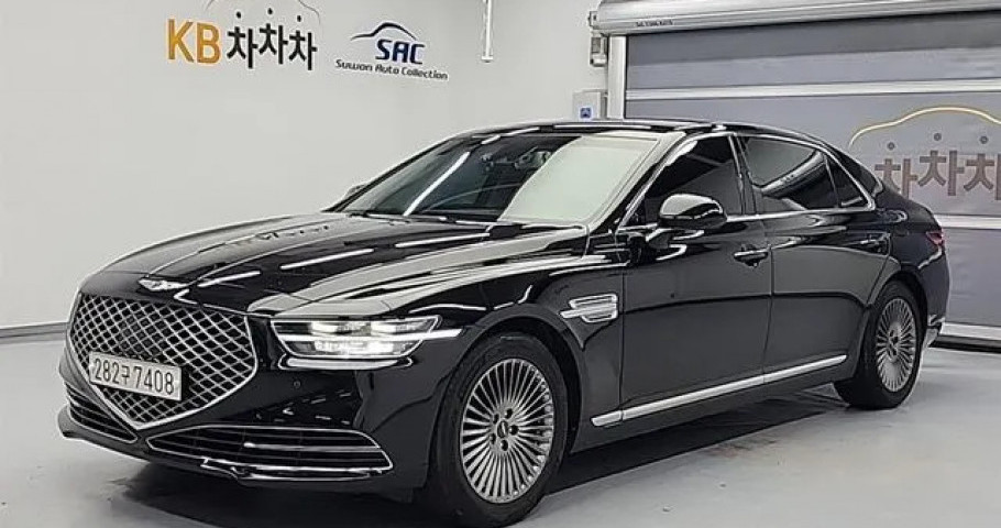 Genesis G90 