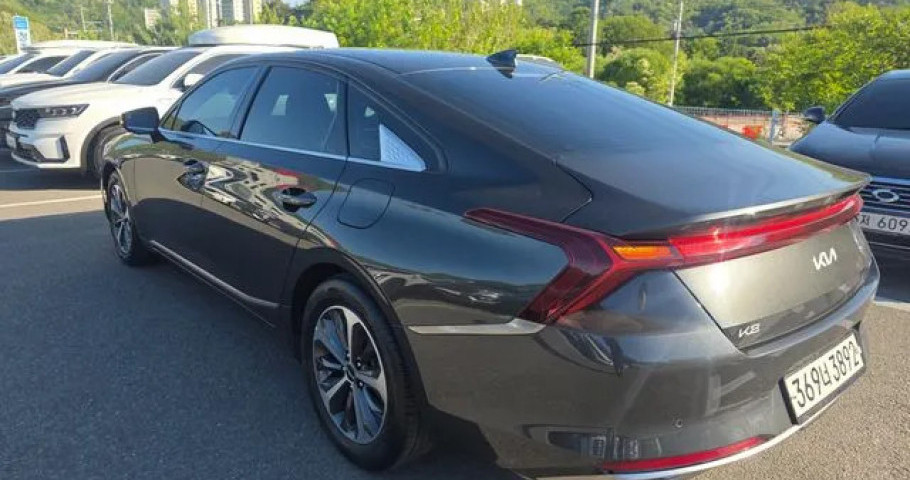 Kia K8 