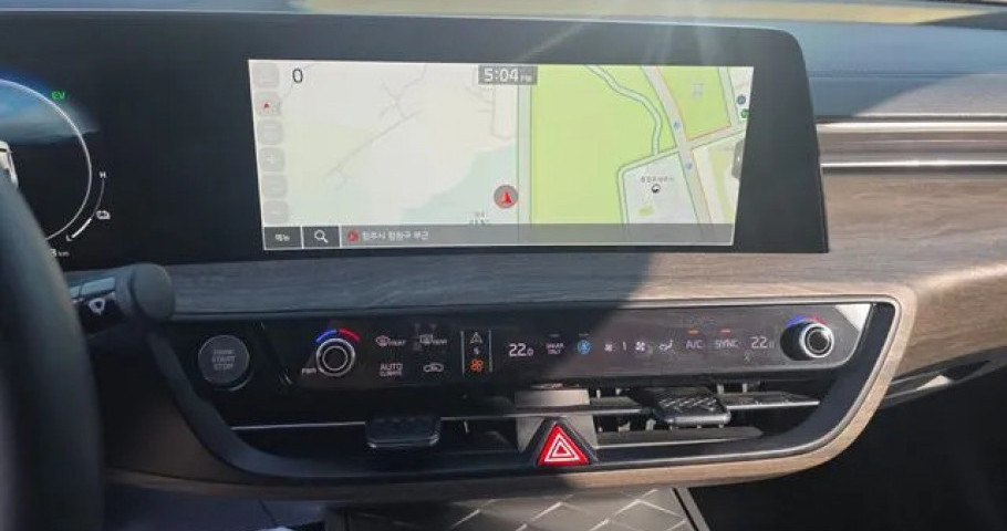 Kia K8 