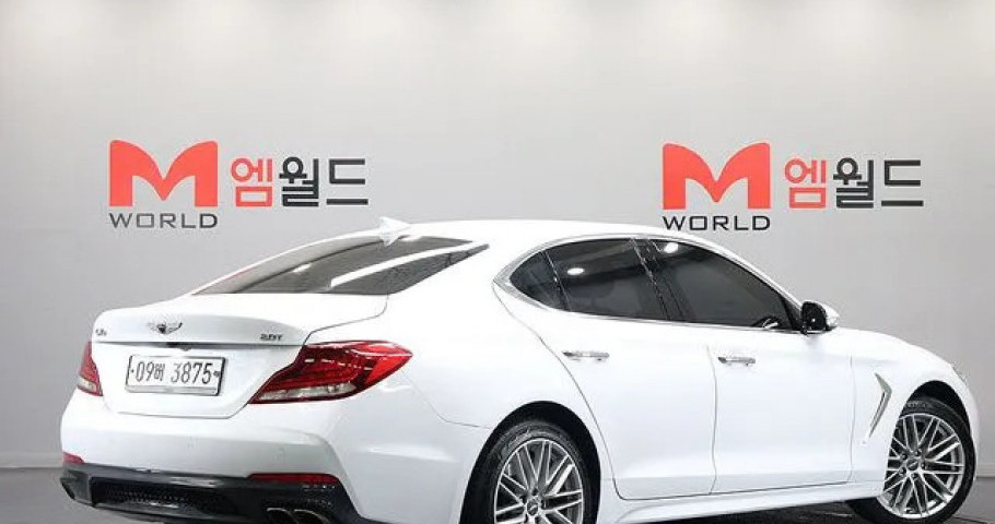Genesis G70 