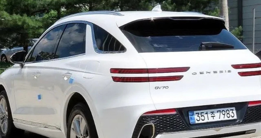 Genesis Gv70 