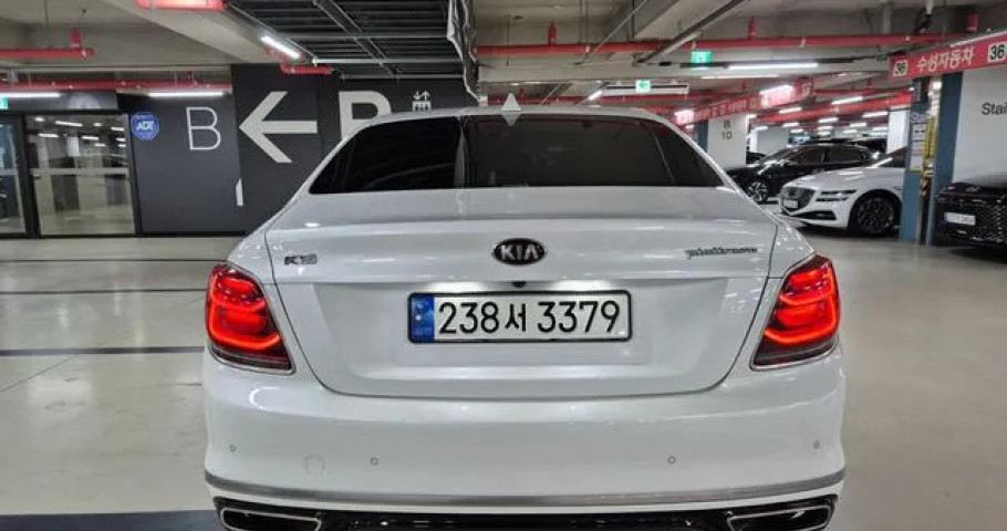 Kia K9 