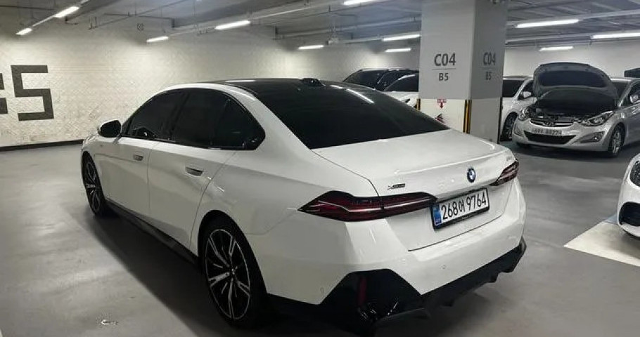 Bmw 5-Series 